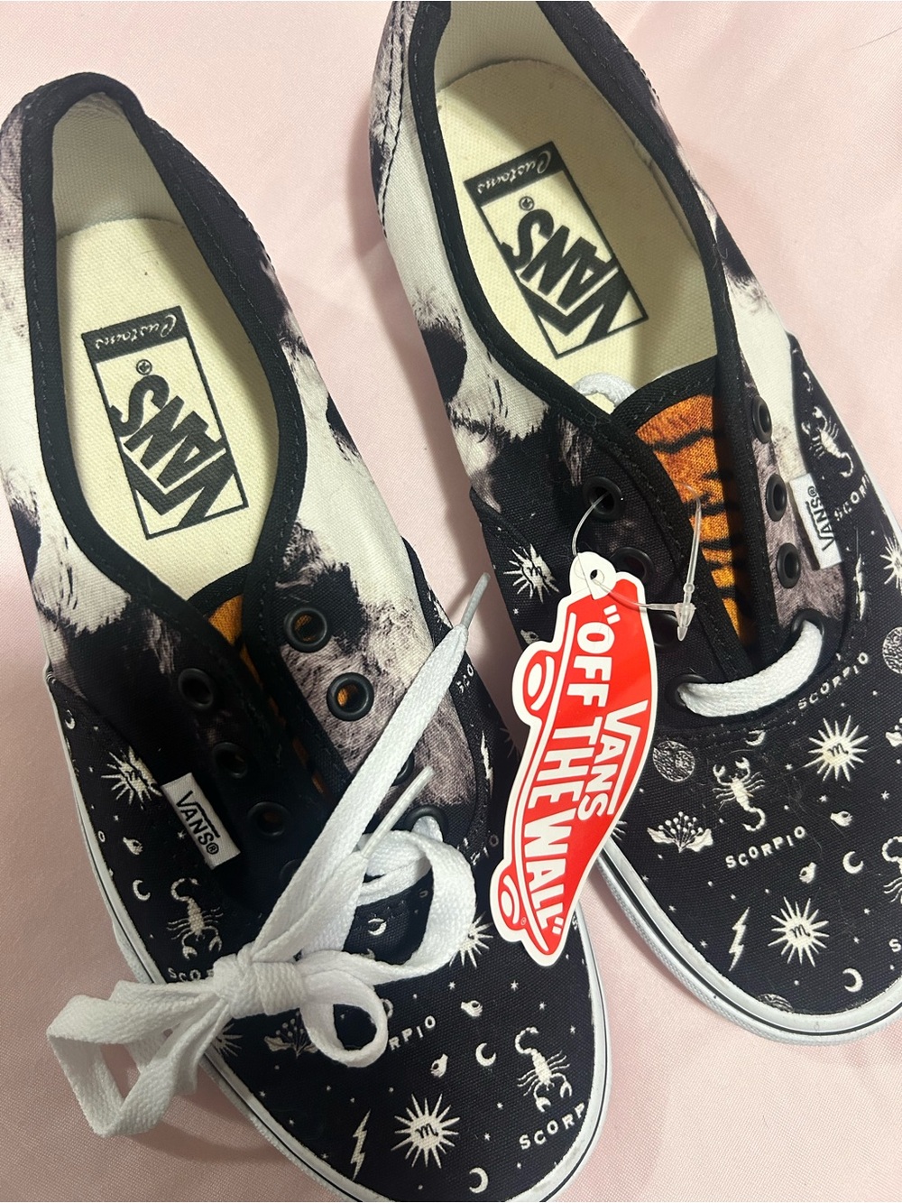 SCORPIO VANS♏️ - Picture 3 of 6